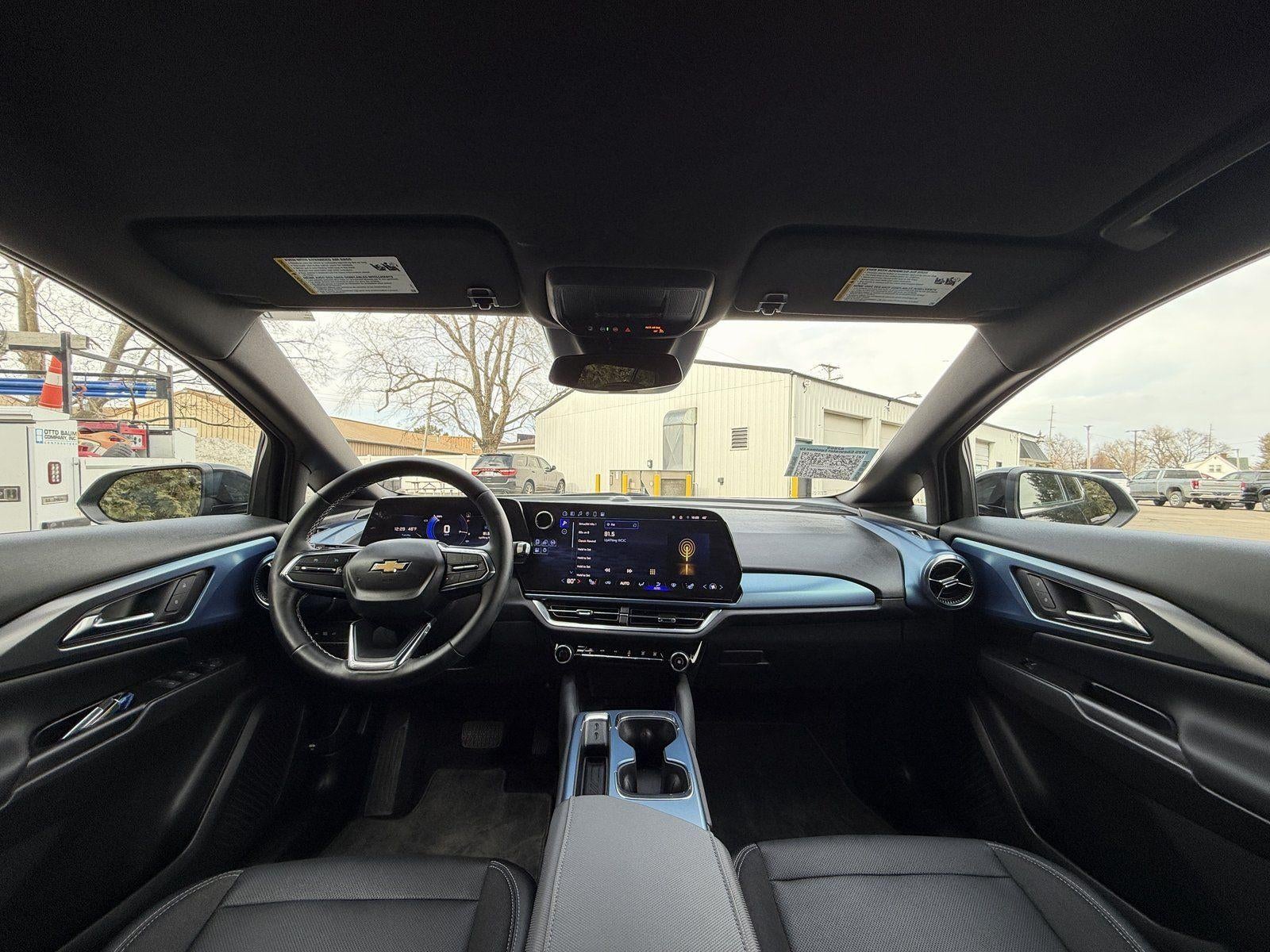 2025 Chevrolet Equinox EV LT