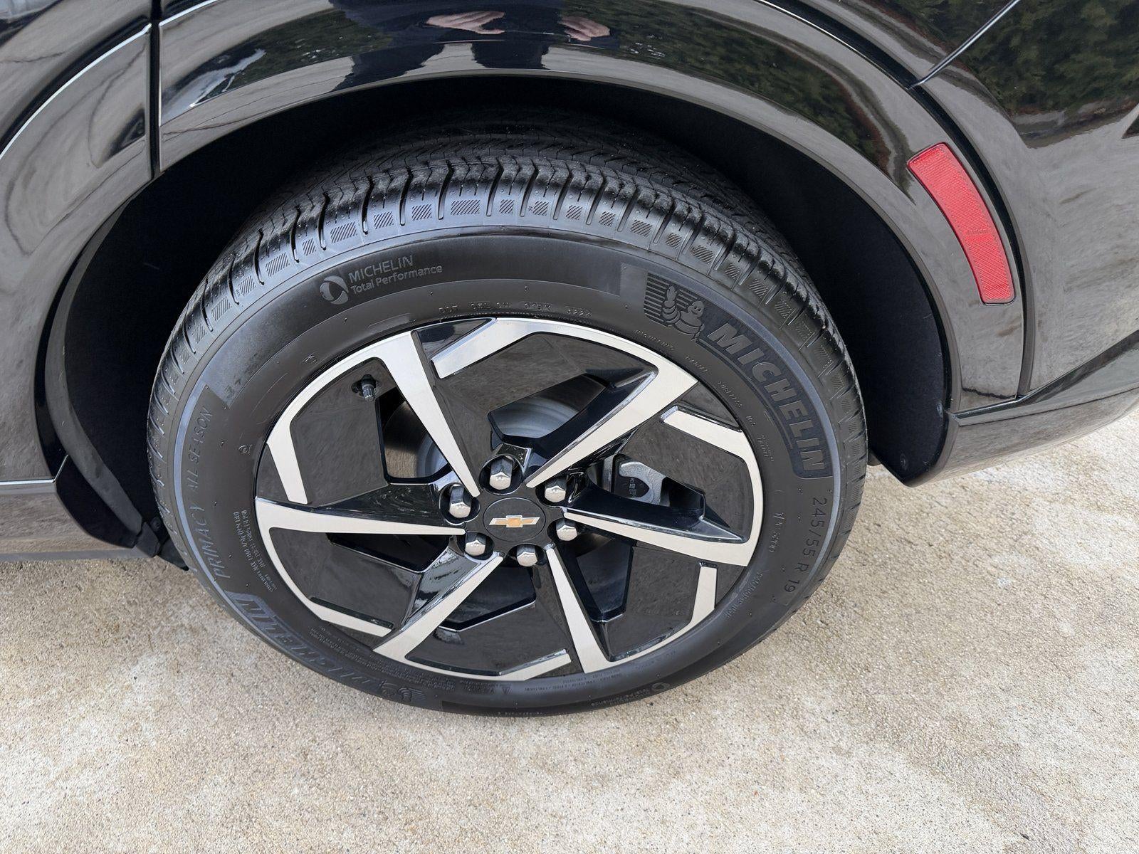 2025 Chevrolet Equinox EV LT