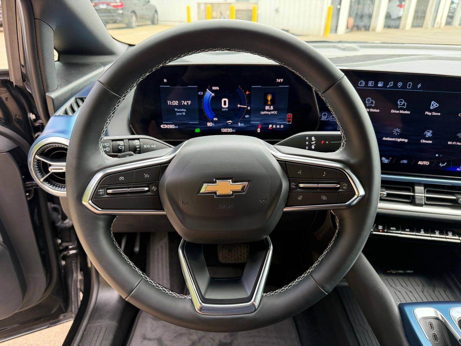 2025 Chevrolet Equinox EV LT