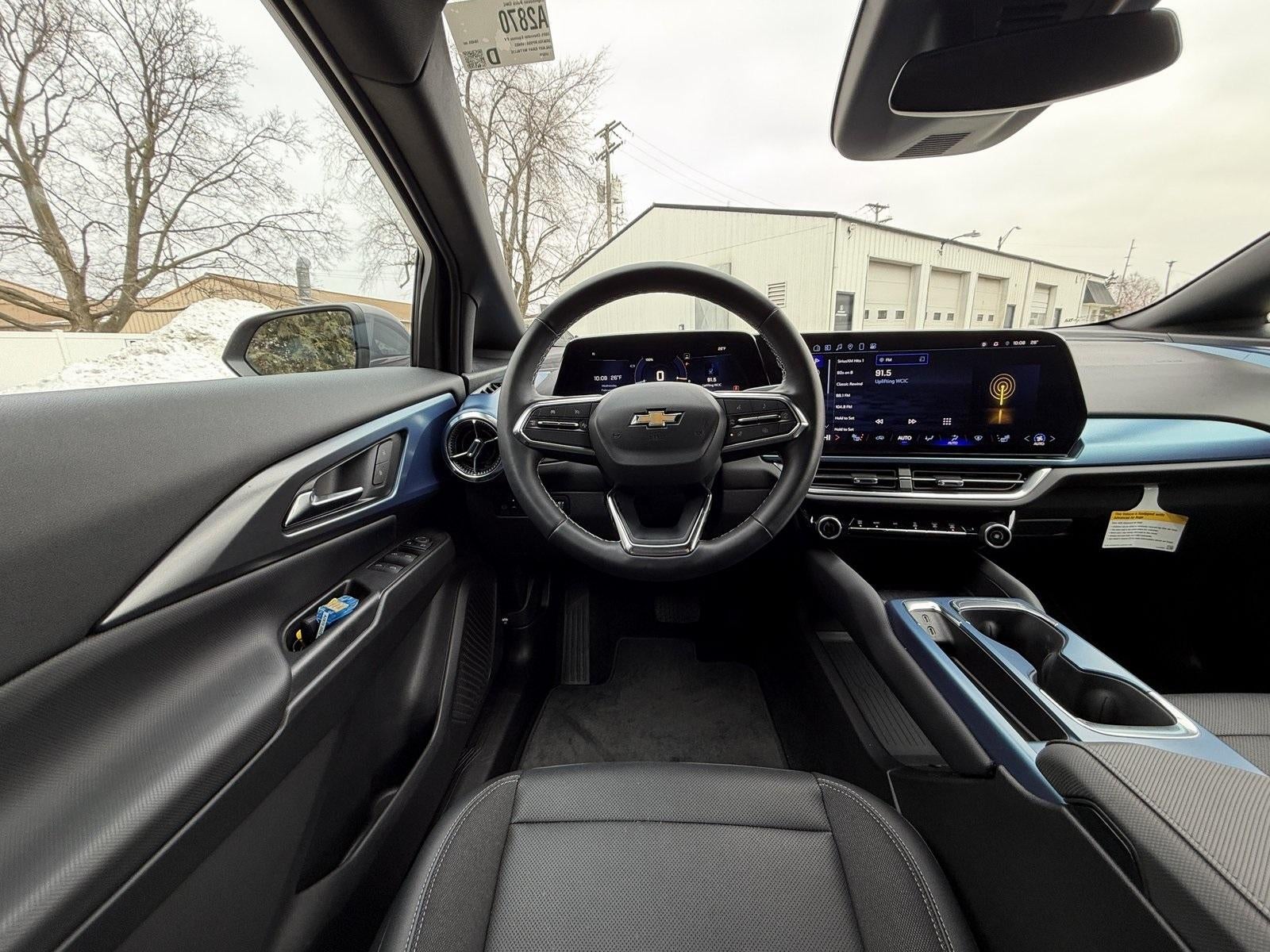 2025 Chevrolet Equinox EV LT