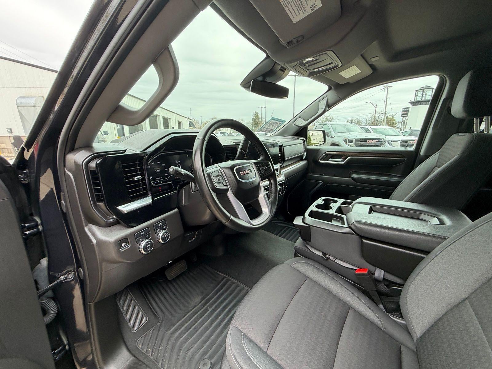 2024 GMC Sierra 1500 Elevation