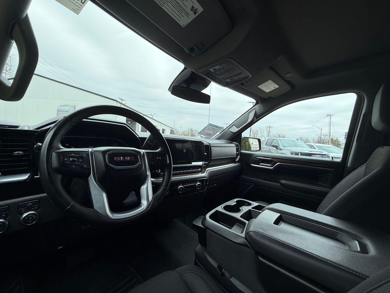 2024 GMC Sierra 1500 Elevation