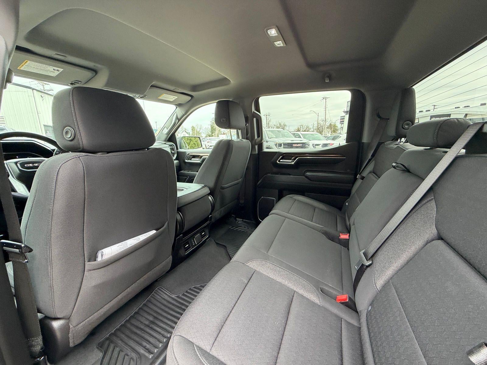 2024 GMC Sierra 1500 Elevation