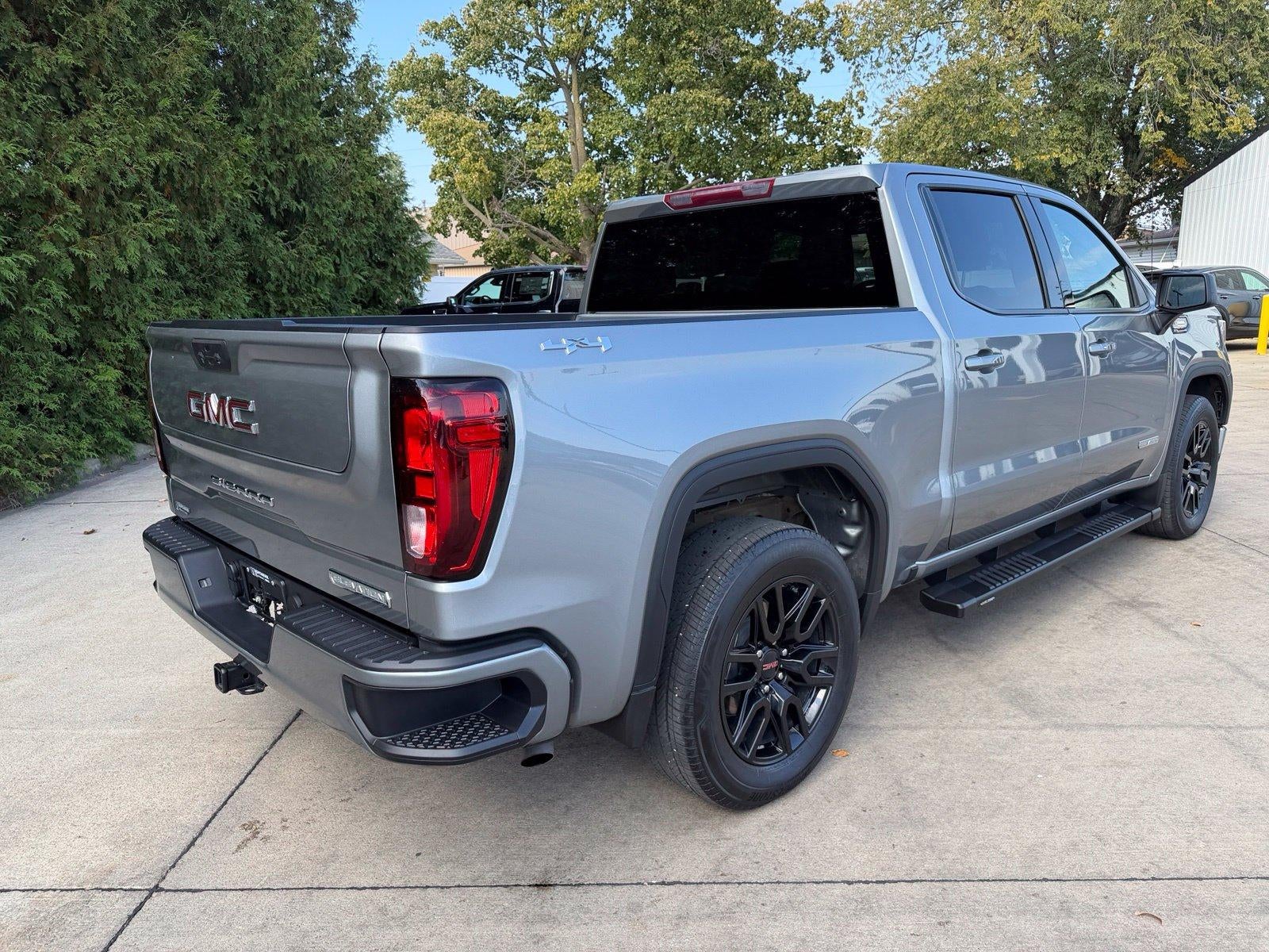 2025 GMC Sierra 1500 Elevation