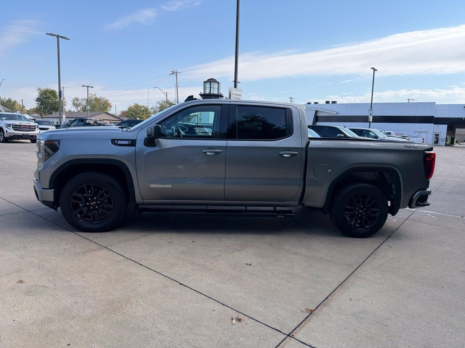 2025 GMC Sierra 1500 Elevation