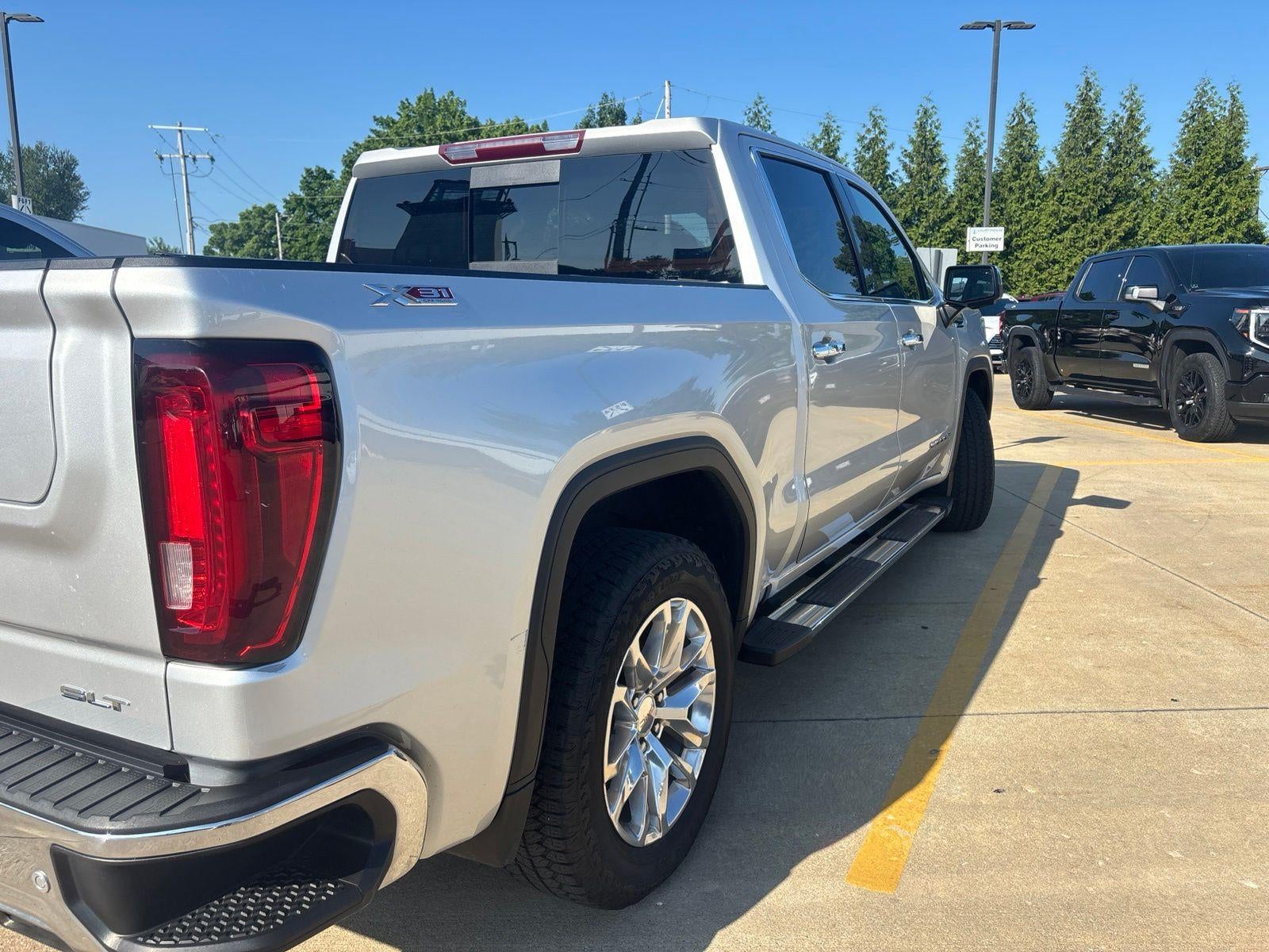 2021 GMC Sierra 1500 SLT