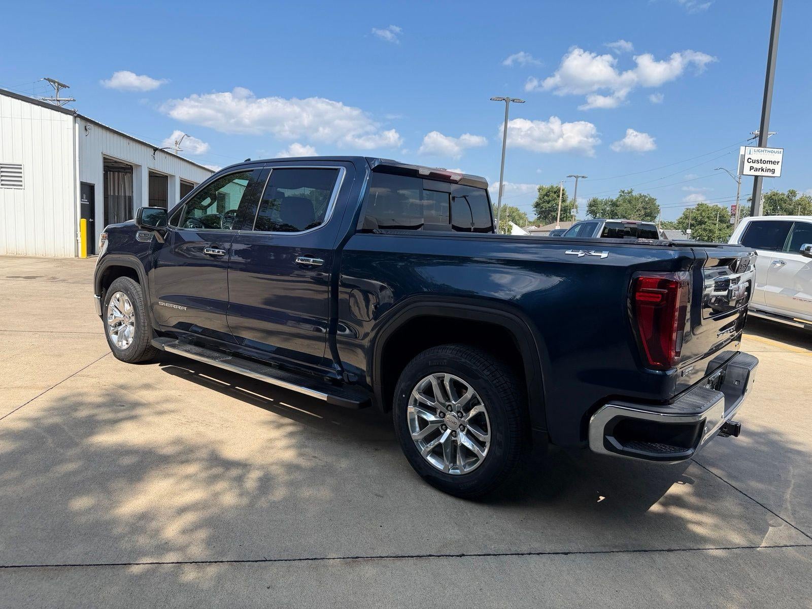 2021 GMC Sierra 1500 SLT