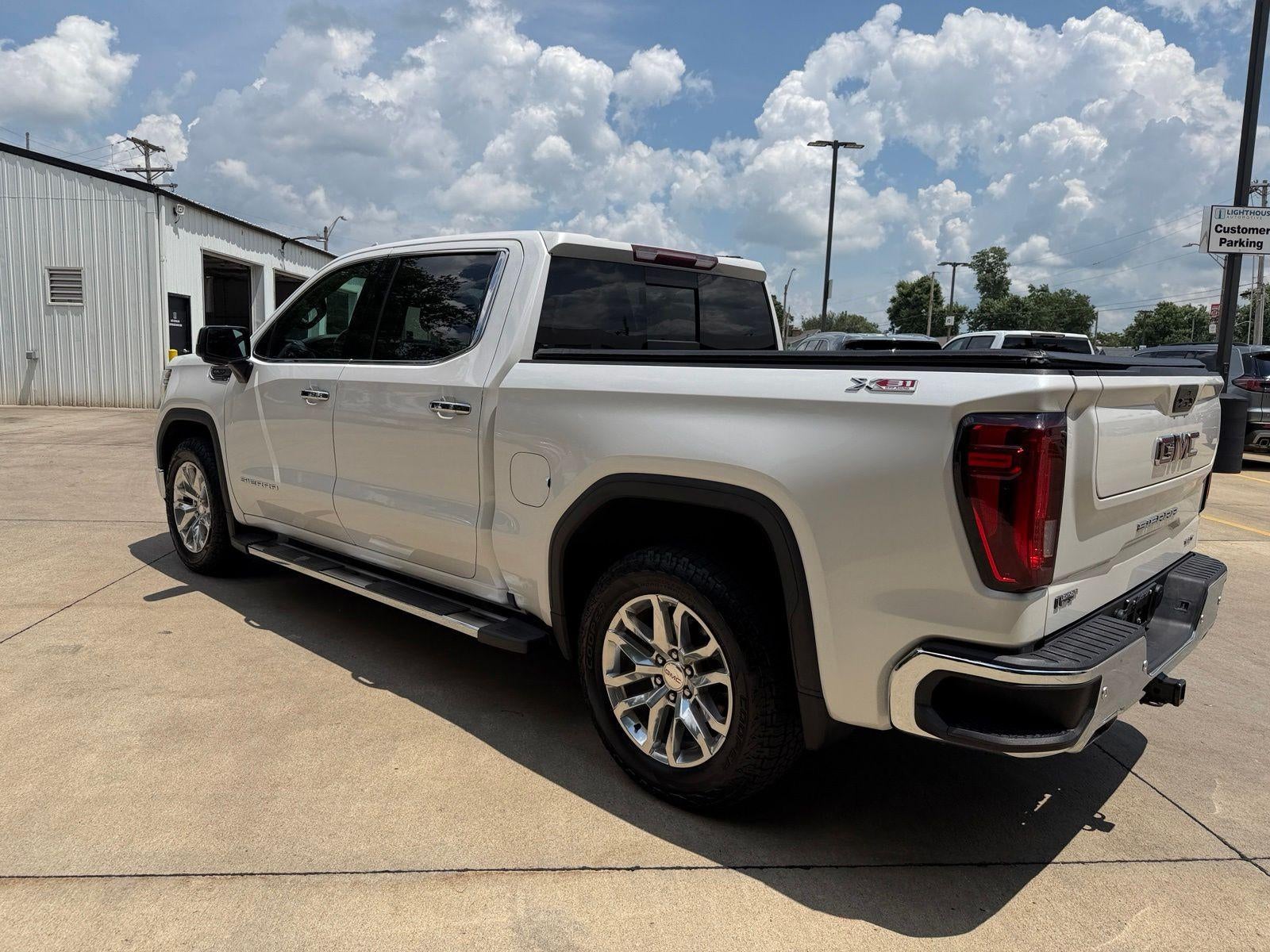 2021 GMC Sierra 1500 SLT