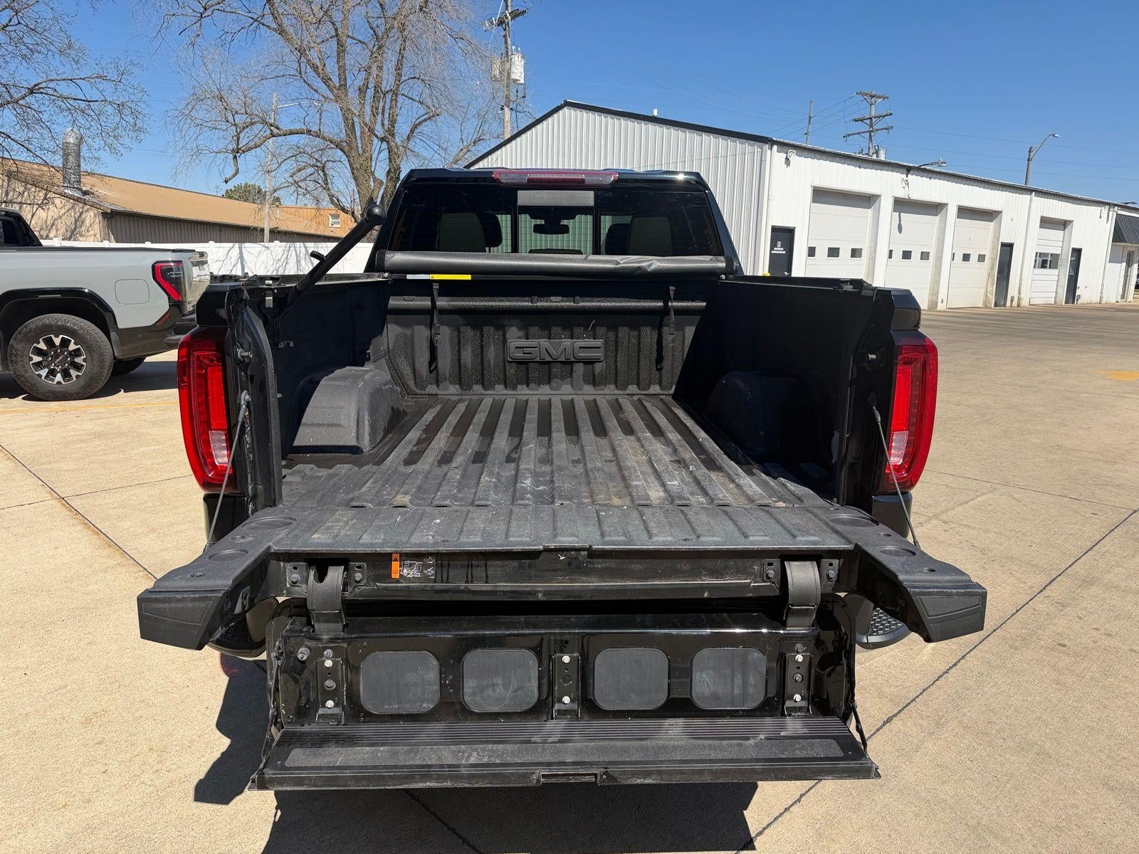 2022 GMC Sierra 1500 Limited SLT