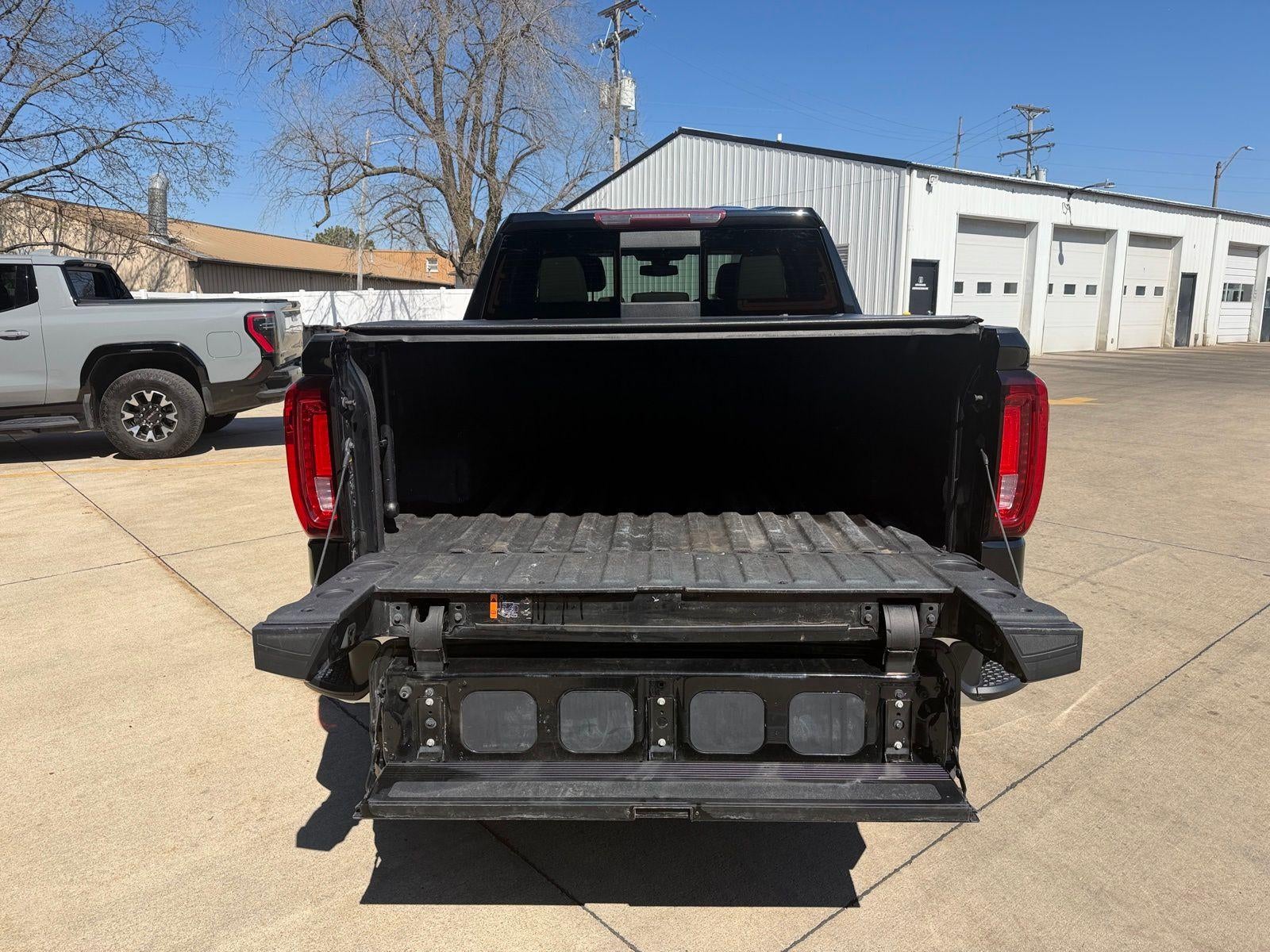 2022 GMC Sierra 1500 Limited SLT