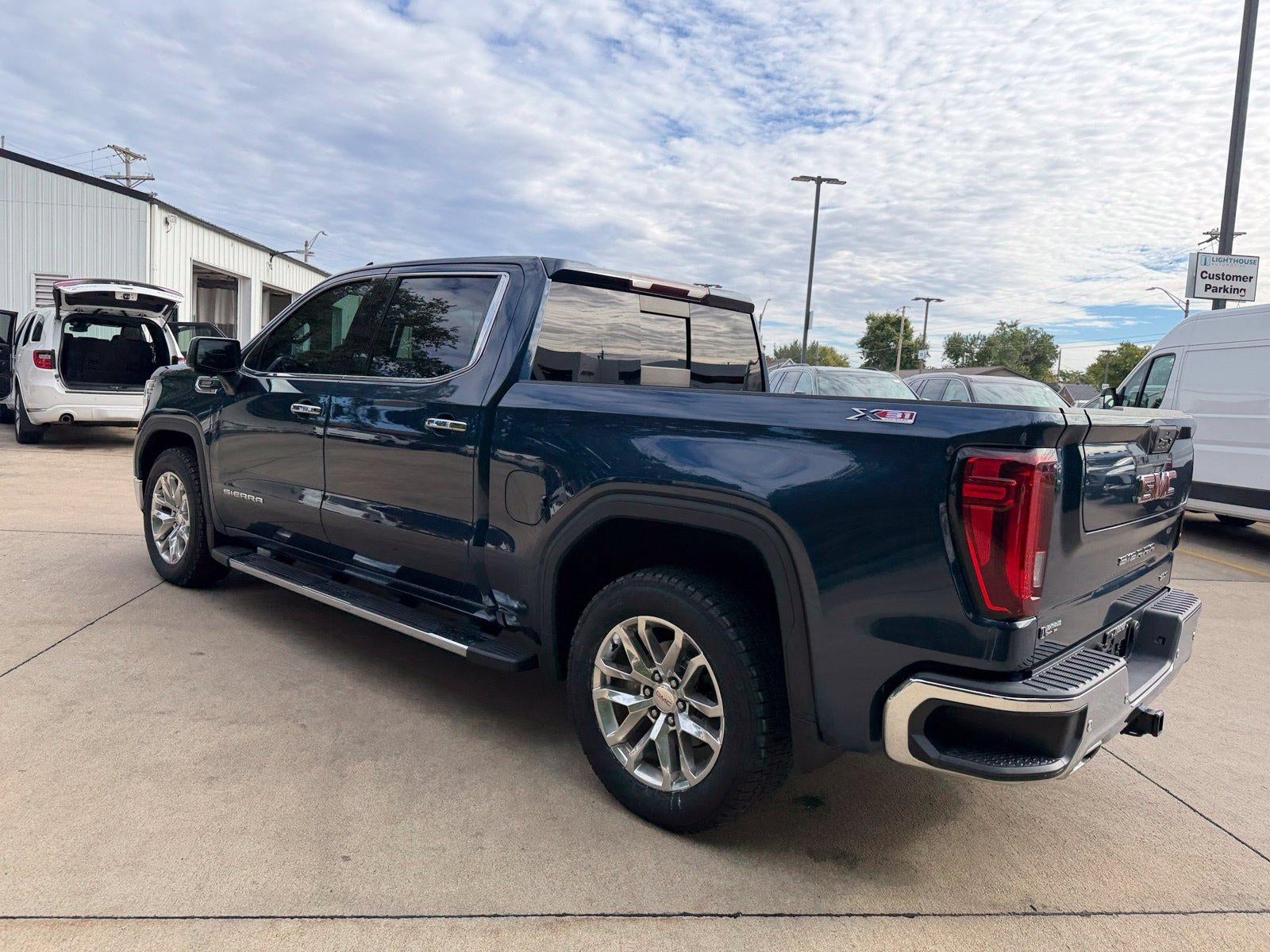 2021 GMC Sierra 1500 SLT