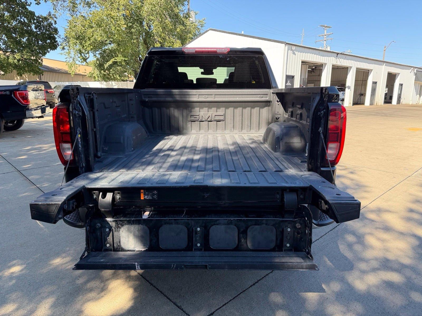 2024 GMC Sierra 1500 SLE