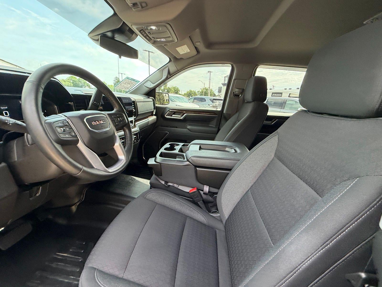 2025 GMC Sierra 1500 Elevation
