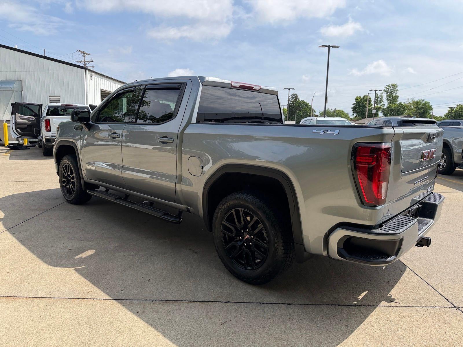 2025 GMC Sierra 1500 Elevation