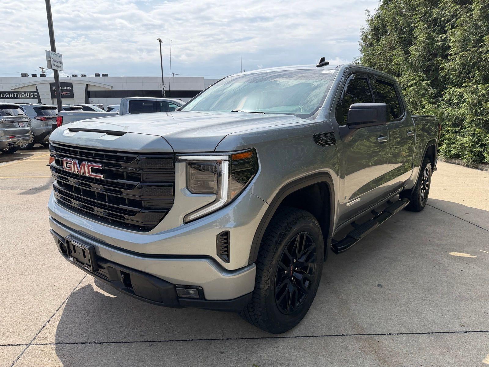 2025 GMC Sierra 1500 Elevation