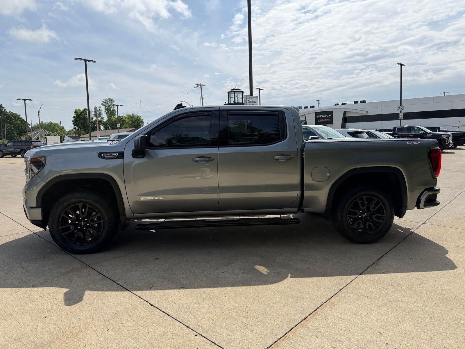 2025 GMC Sierra 1500 Elevation