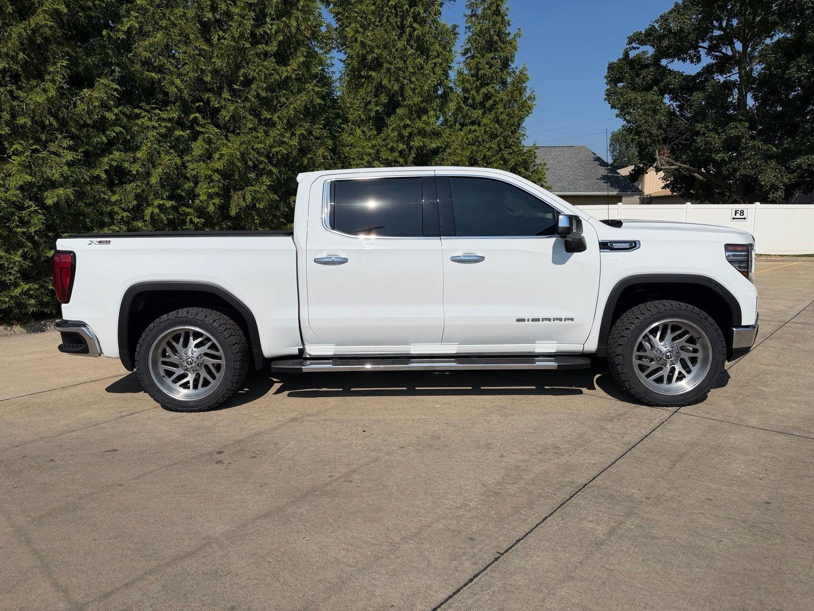 2023 GMC Sierra 1500 SLT
