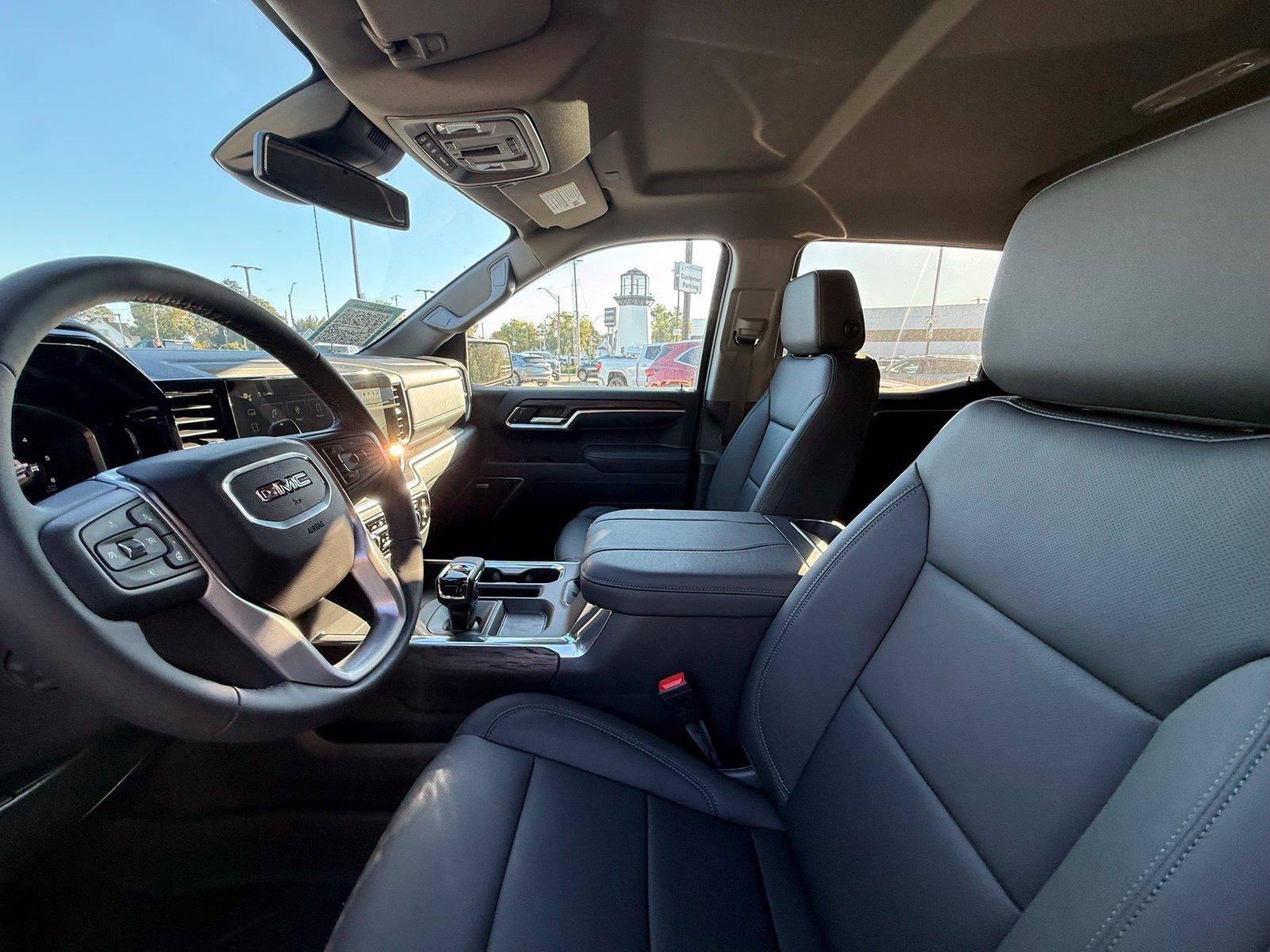 2026 GMC Sierra 1500 SLT - Photo 10