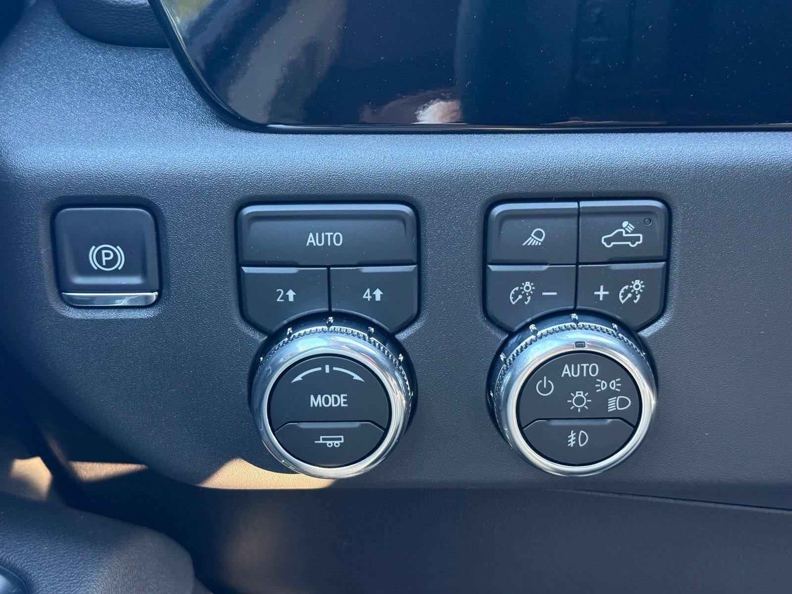 2026 GMC Sierra 1500 SLT - Photo 12