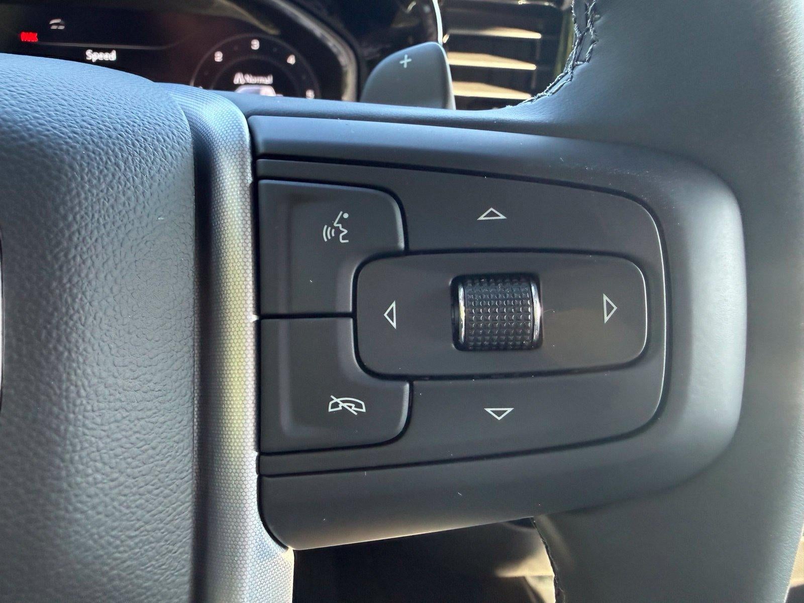 2026 GMC Sierra 1500 SLT - Photo 15