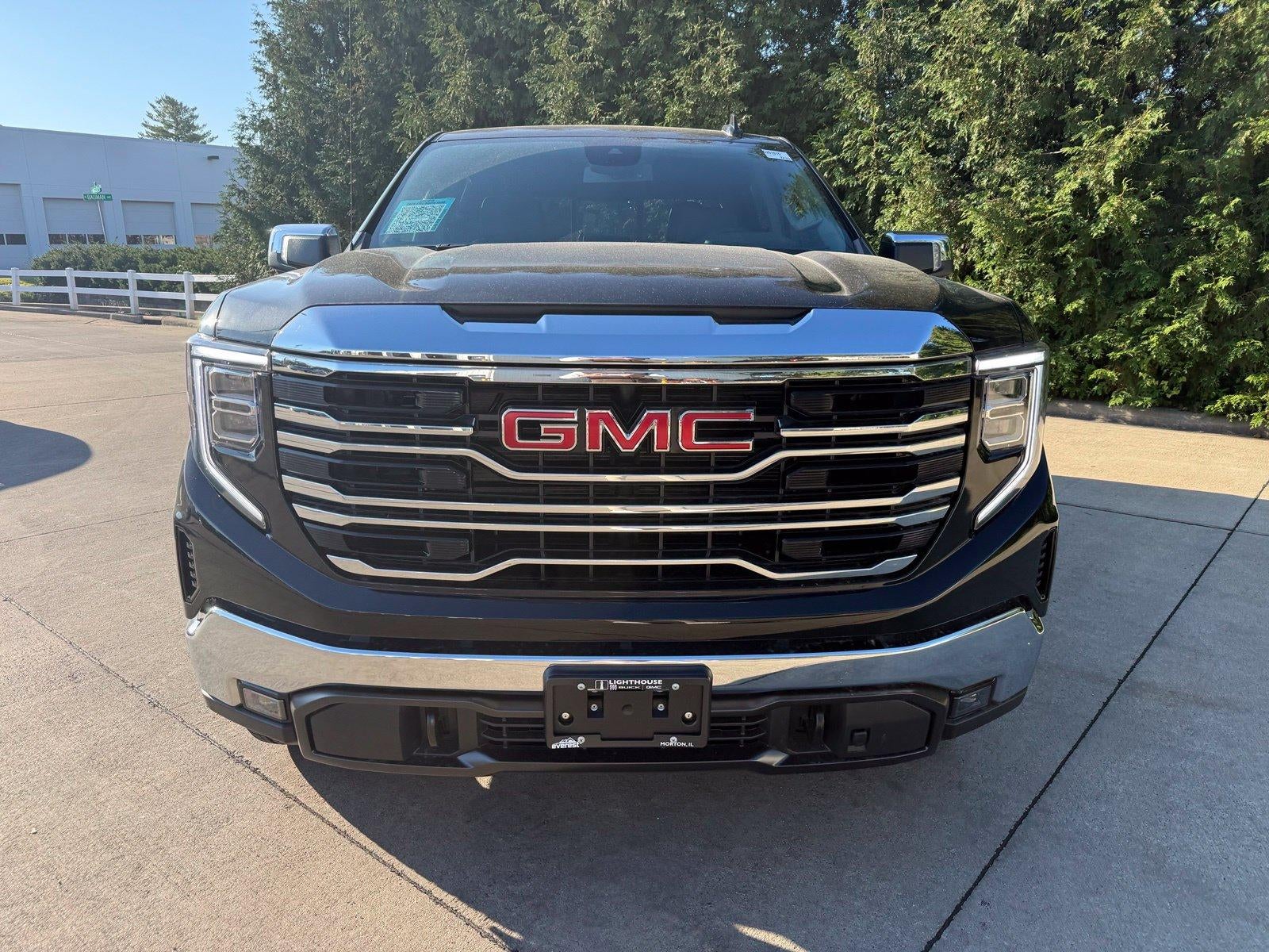 2026 GMC Sierra 1500 SLT - Photo 6