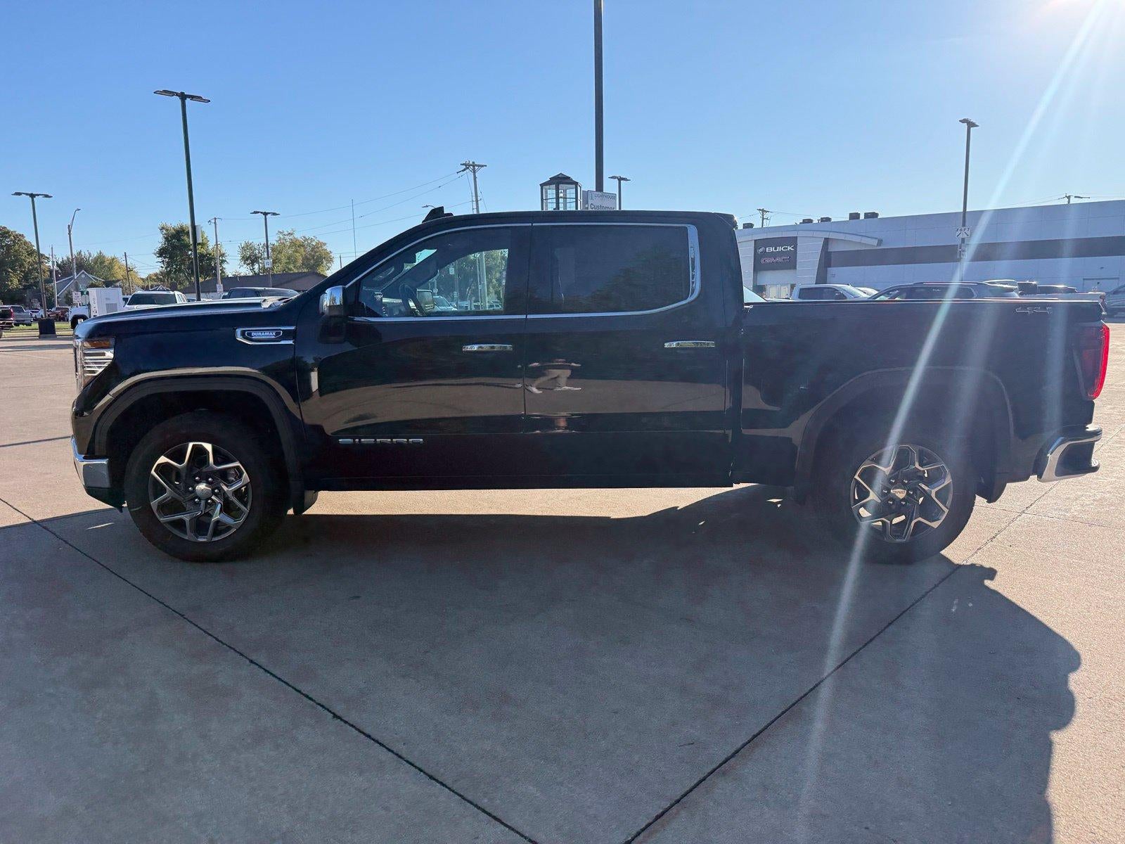 2026 GMC Sierra 1500 SLT - Photo 8