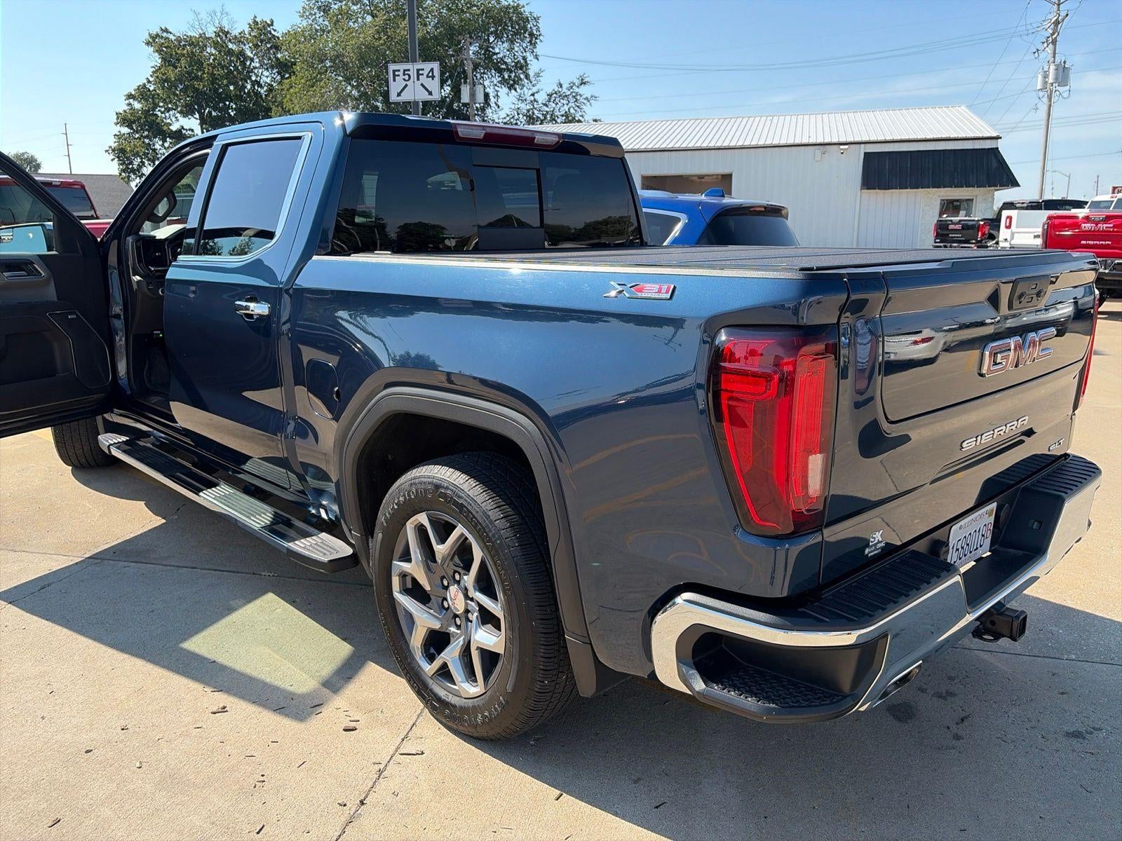 2022 GMC Sierra 1500 SLT