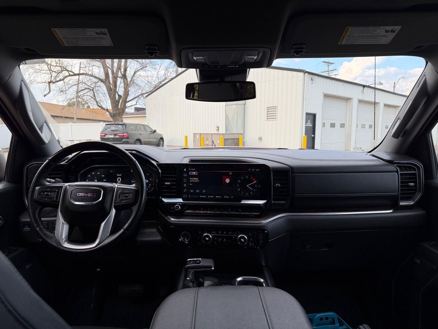 2023 GMC Sierra 1500 SLT