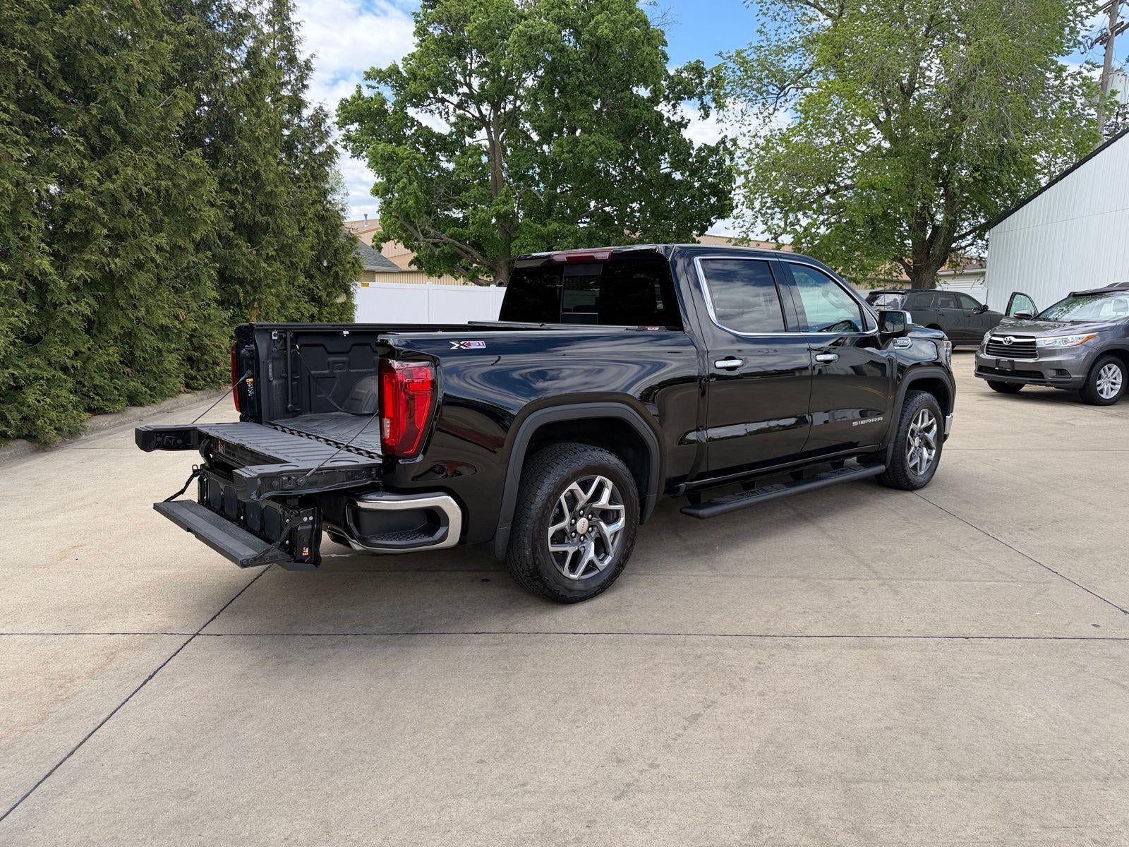 2023 GMC Sierra 1500 SLT