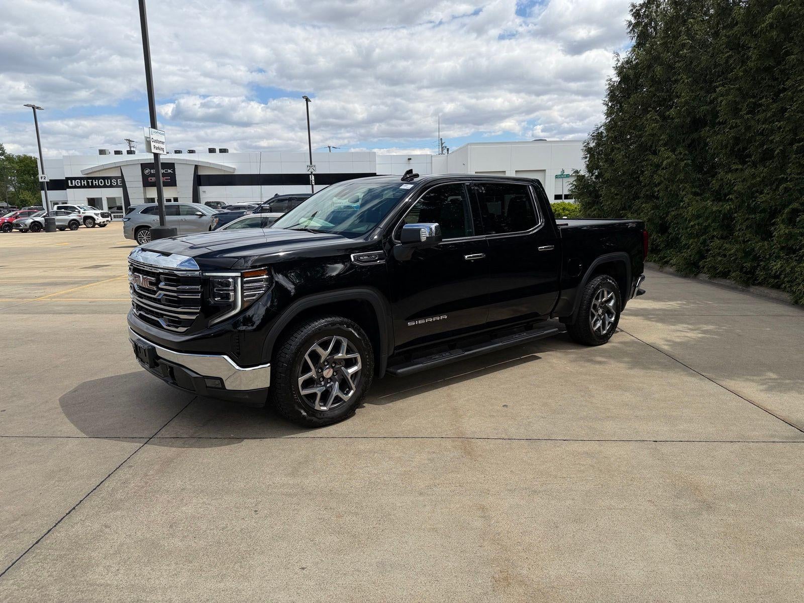 2023 GMC Sierra 1500 SLT