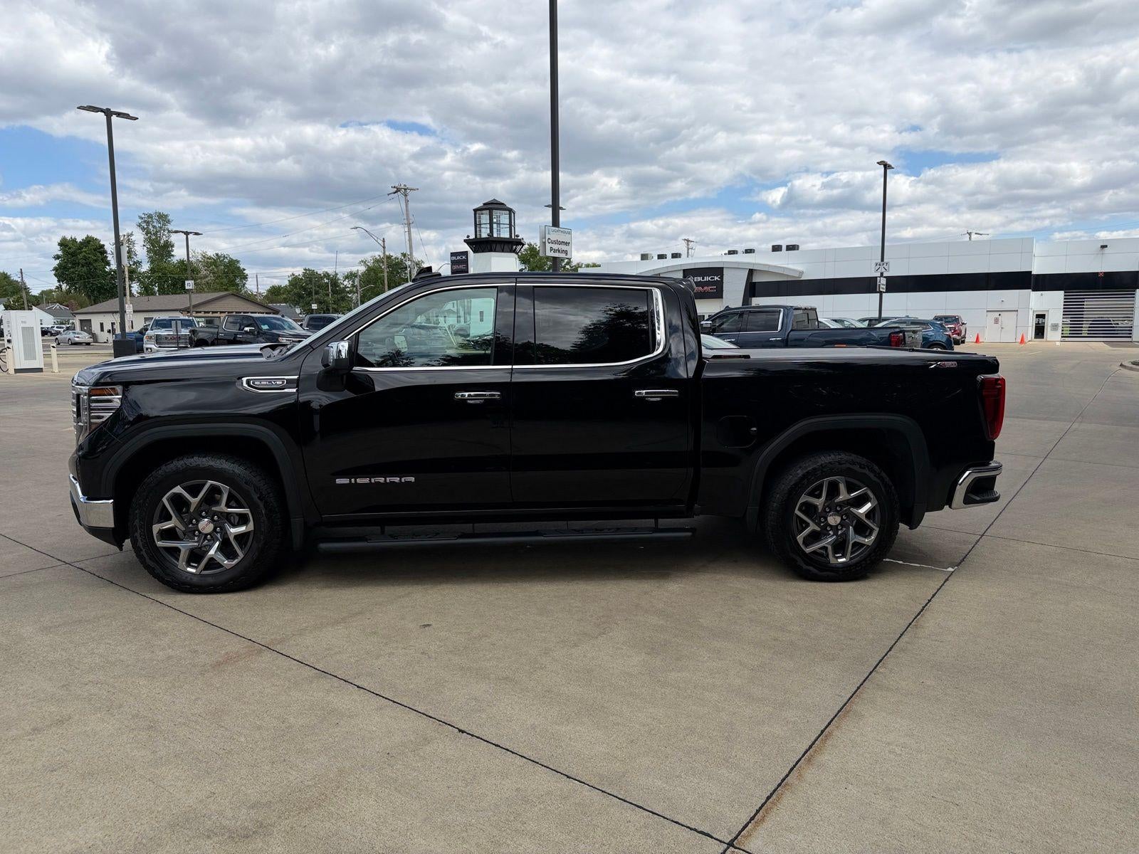 2023 GMC Sierra 1500 SLT