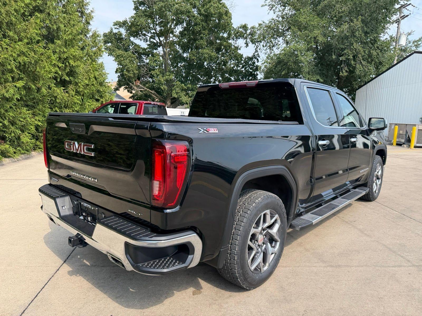 2022 GMC Sierra 1500 SLT