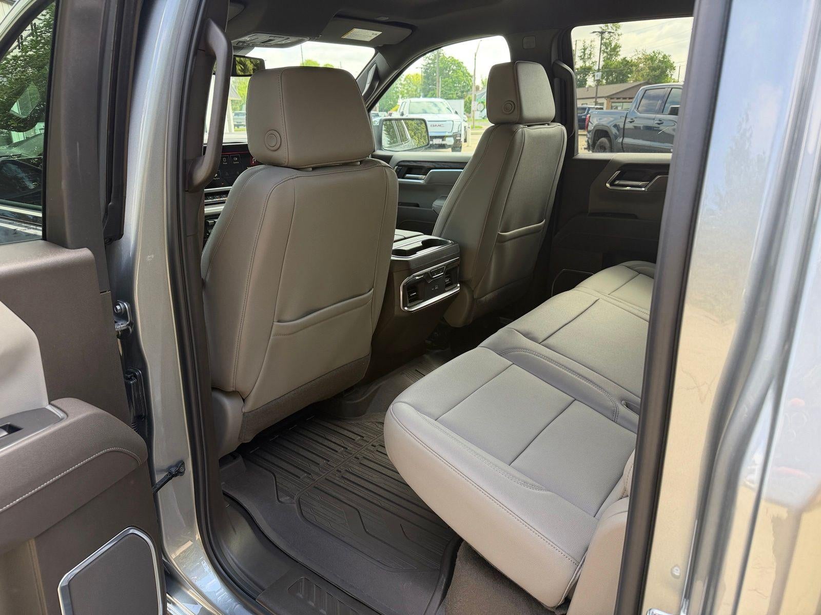 2026 GMC Sierra 1500 SLT - Photo 24