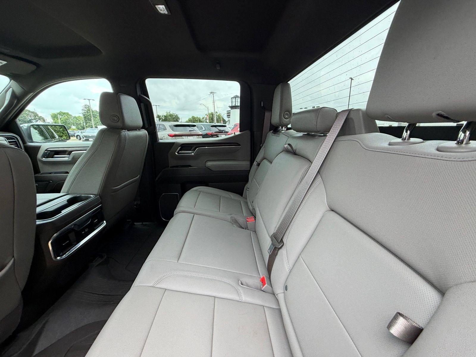 2023 GMC Sierra 1500 SLT