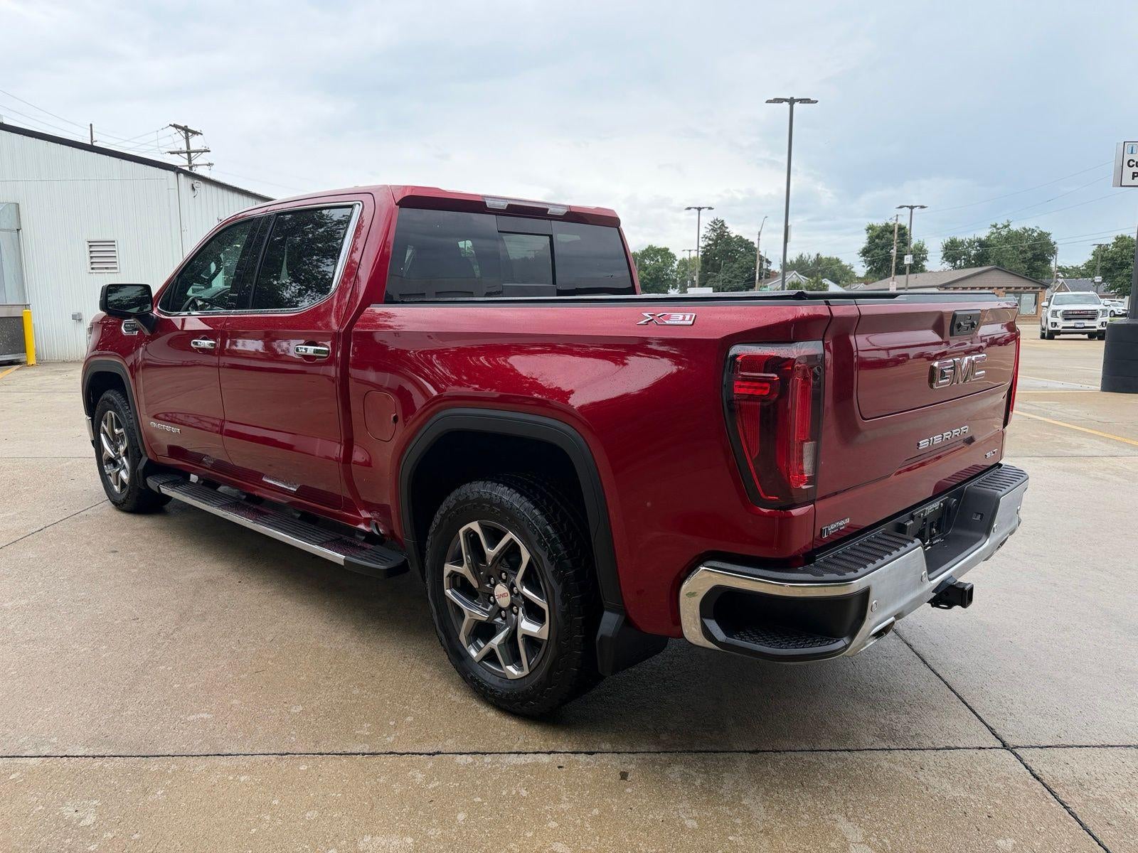 2025 GMC Sierra 1500 SLT