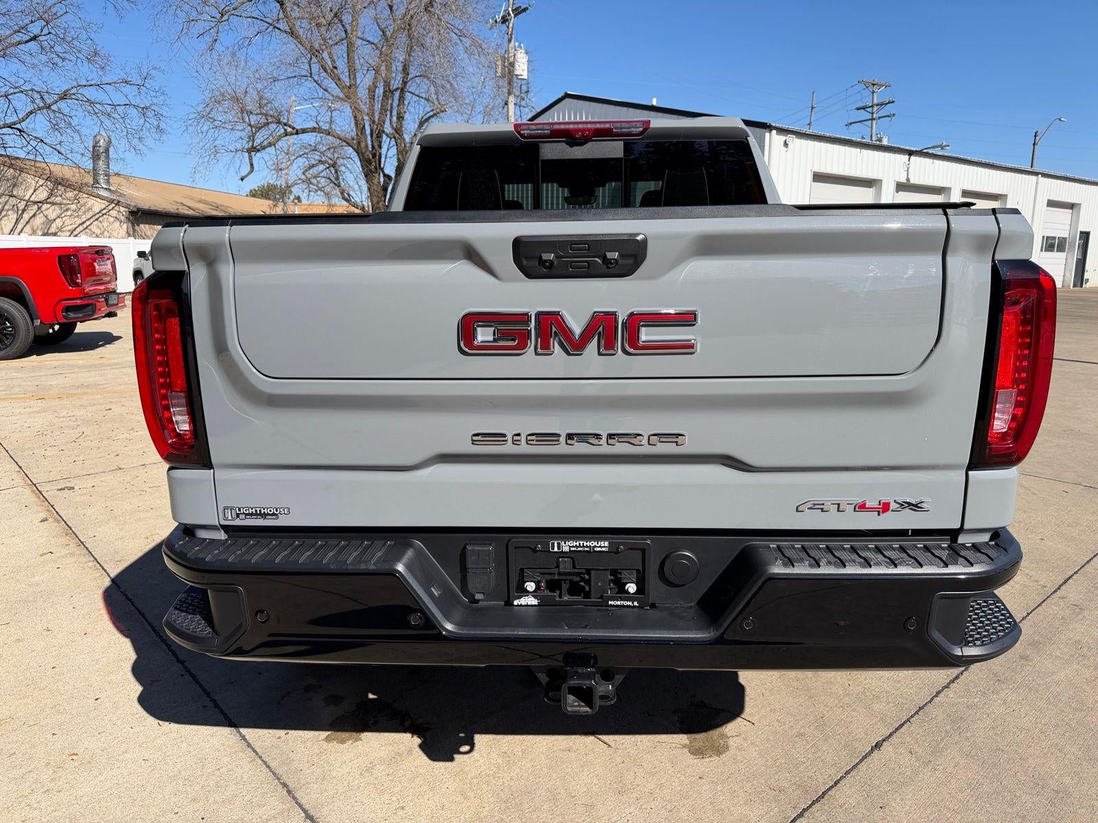 2024 GMC Sierra 1500 AT4X