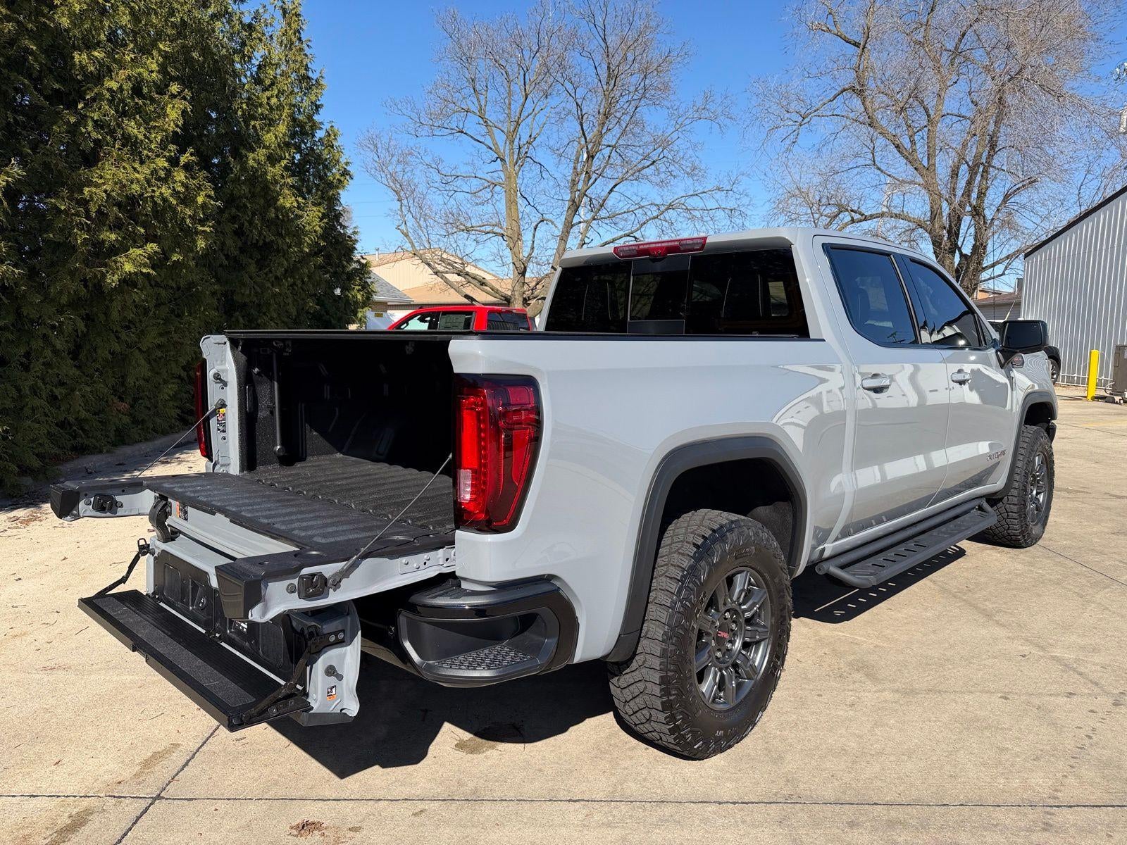 2024 GMC Sierra 1500 AT4X