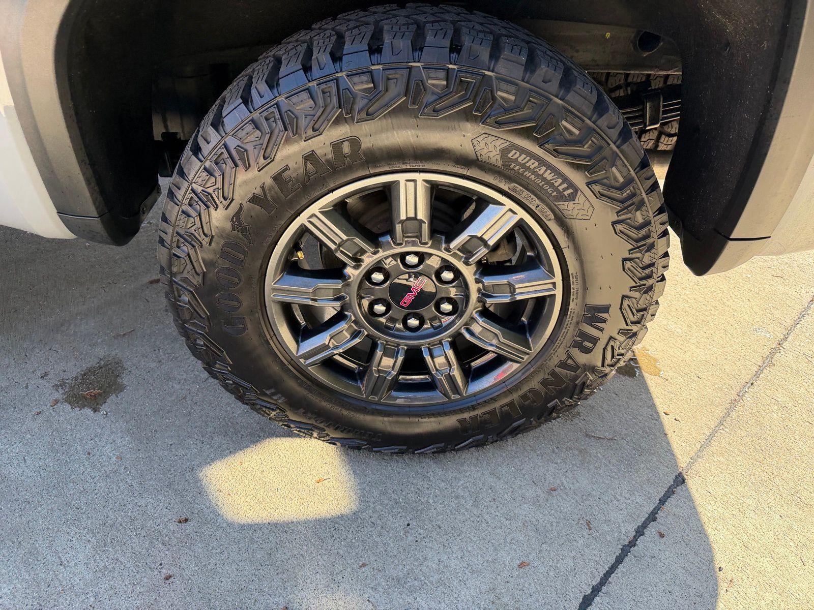 2024 GMC Sierra 1500 AT4X