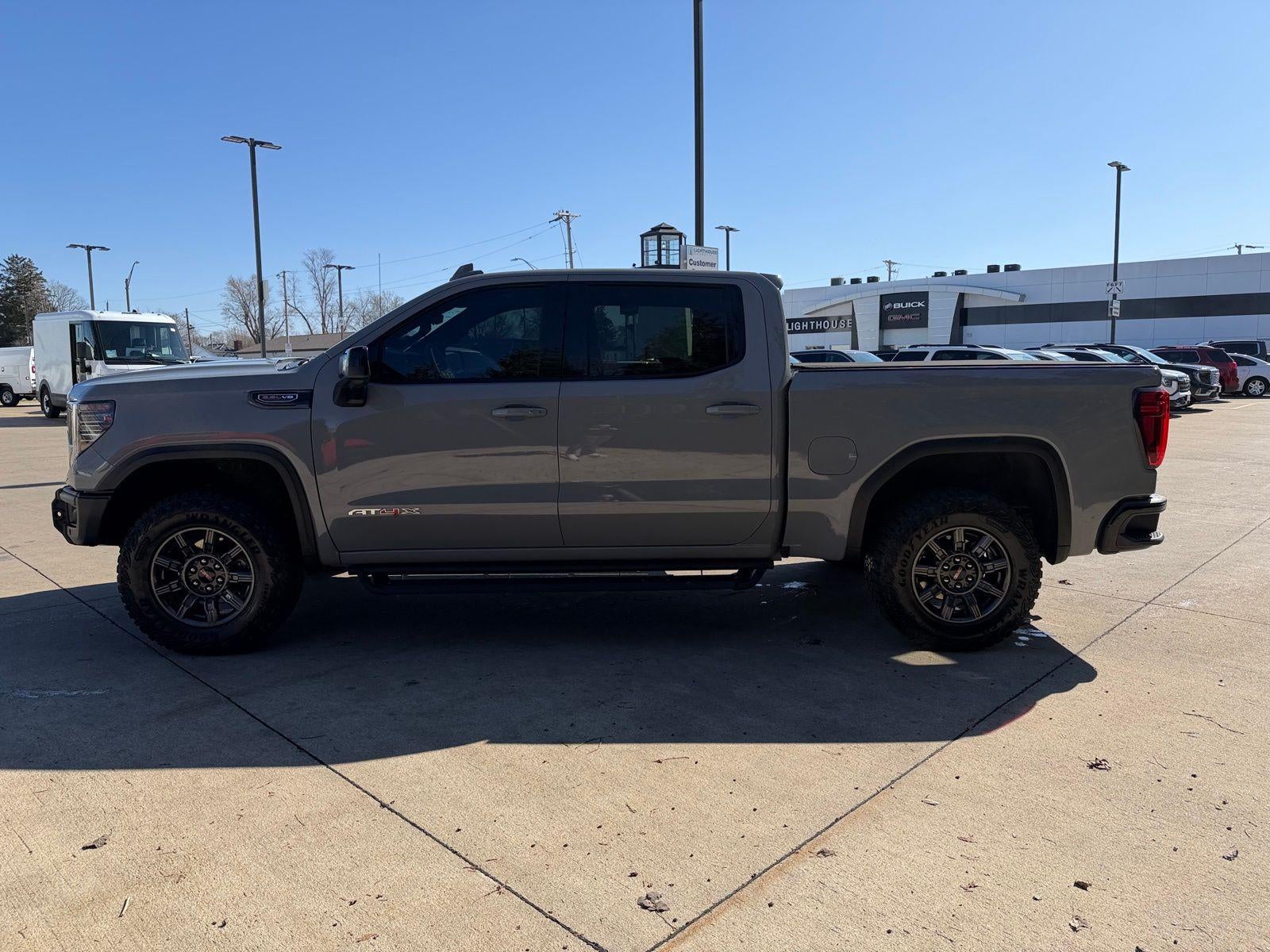 2024 GMC Sierra 1500 AT4X