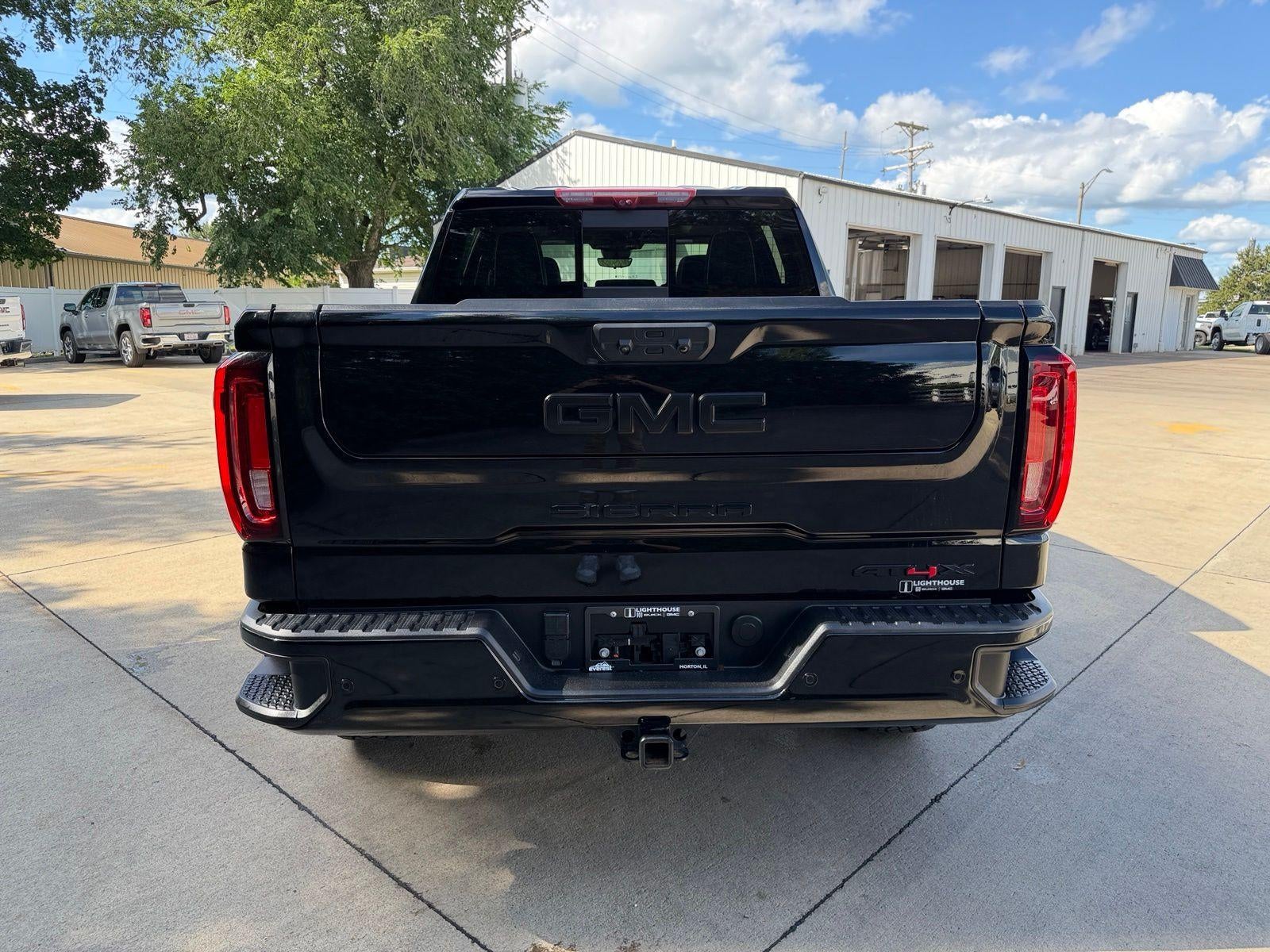 2024 GMC Sierra 1500 AT4X