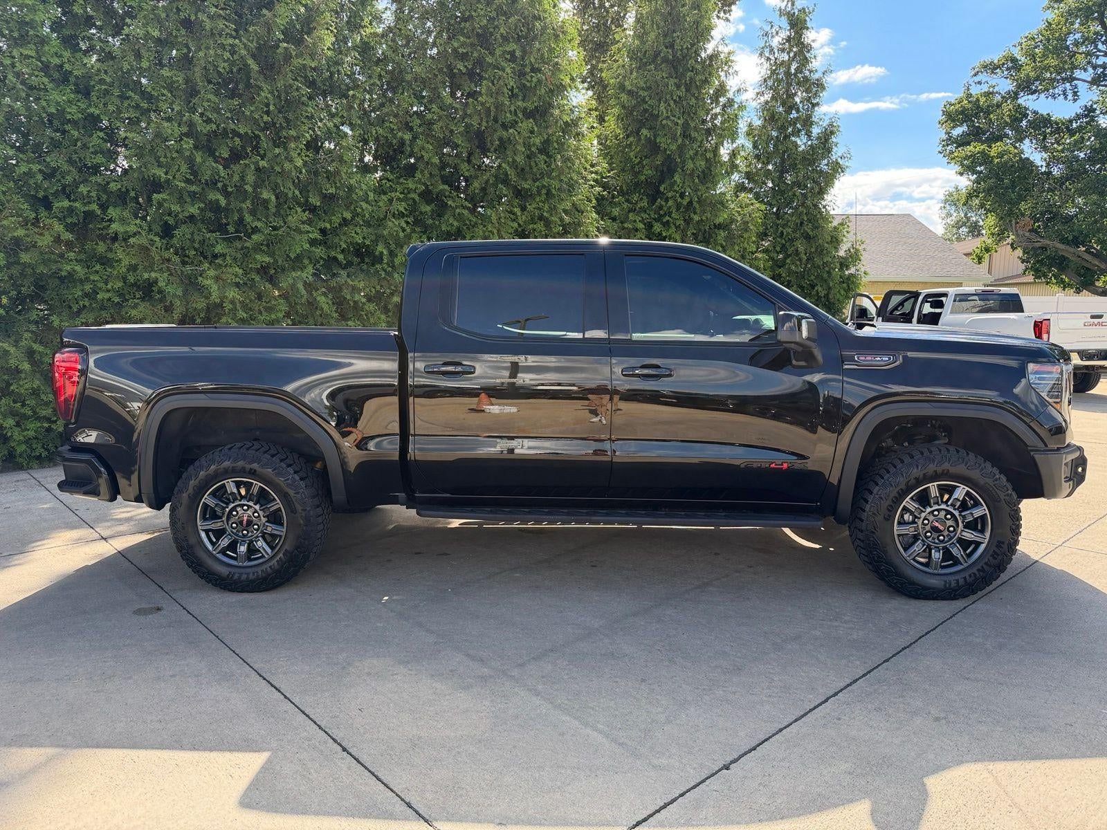 2024 GMC Sierra 1500 AT4X
