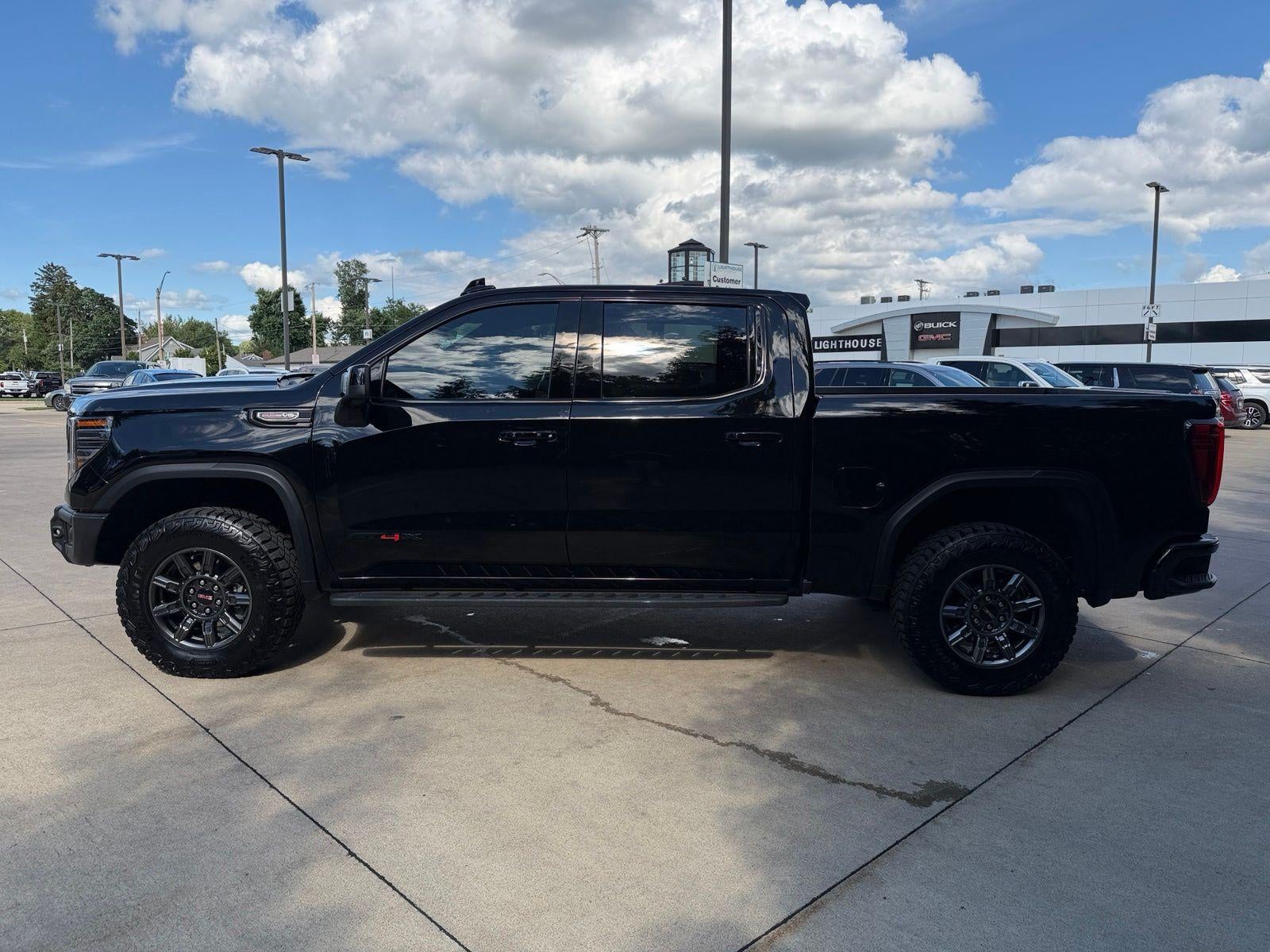 2024 GMC Sierra 1500 AT4X