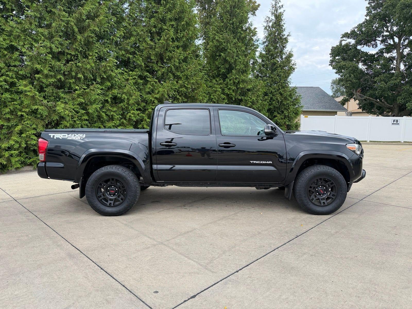 2017 Toyota Tacoma TRD Sport