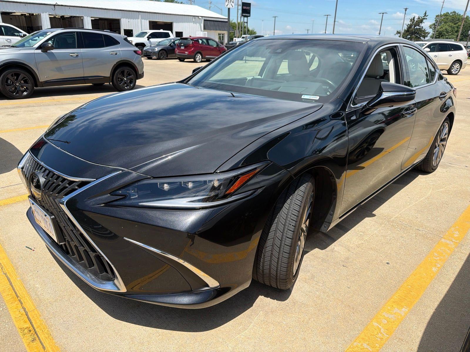2024 Lexus ES 350 Ultra Luxury