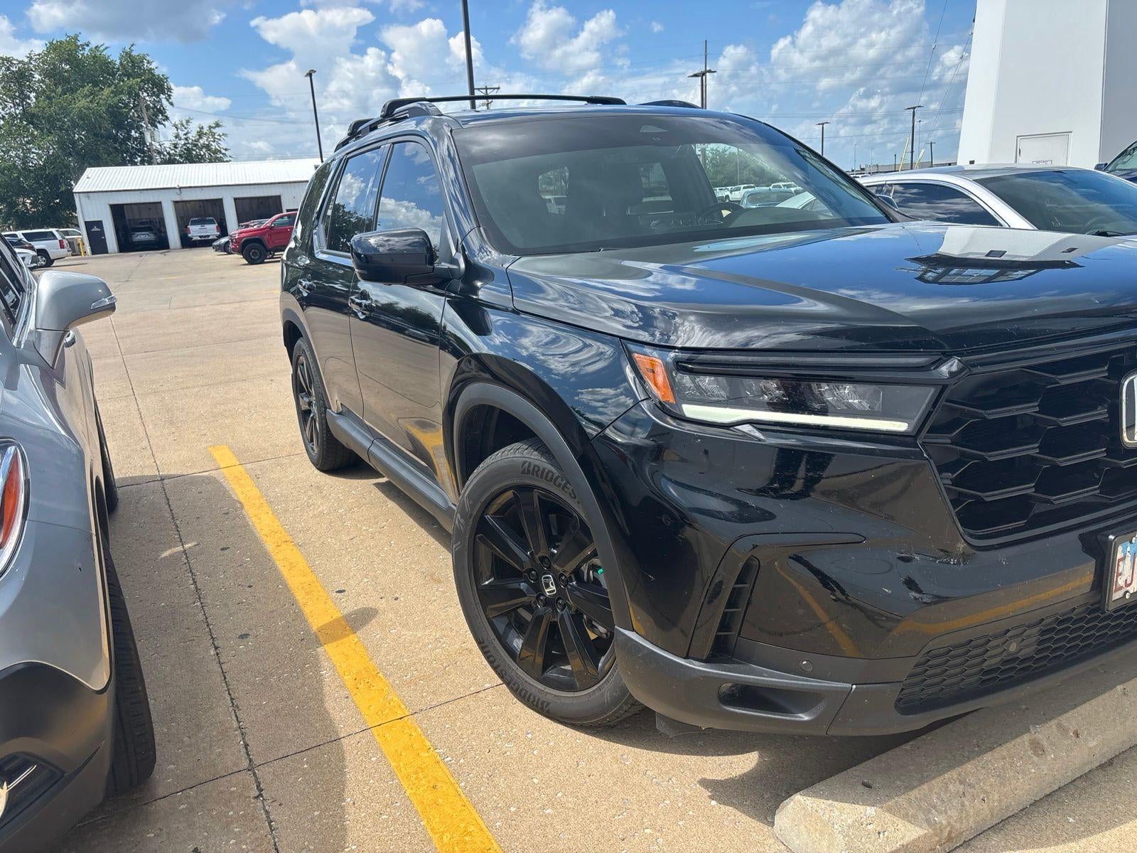 2025 Honda Pilot Black Edition