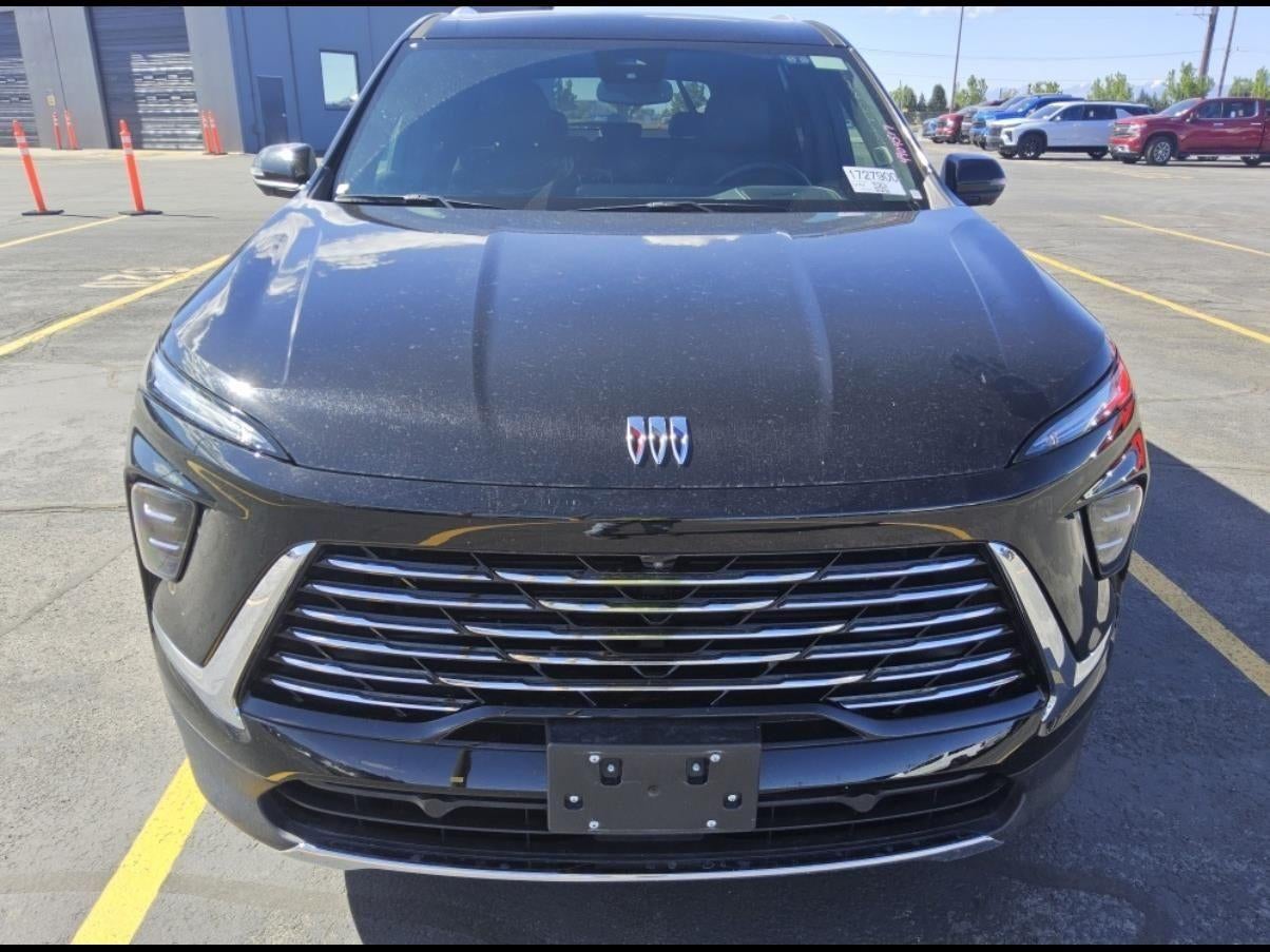 2025 Buick Enclave Preferred's photo