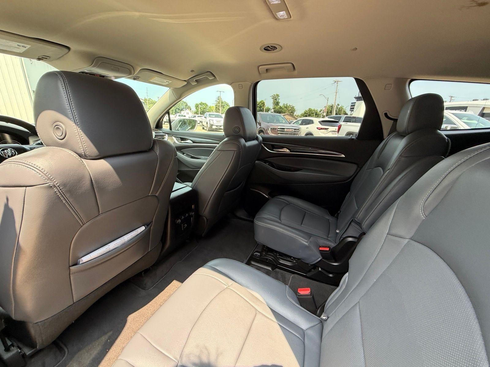 2020 Buick Enclave Essence