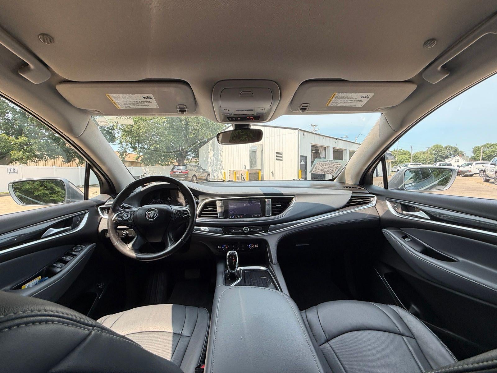 2020 Buick Enclave Essence