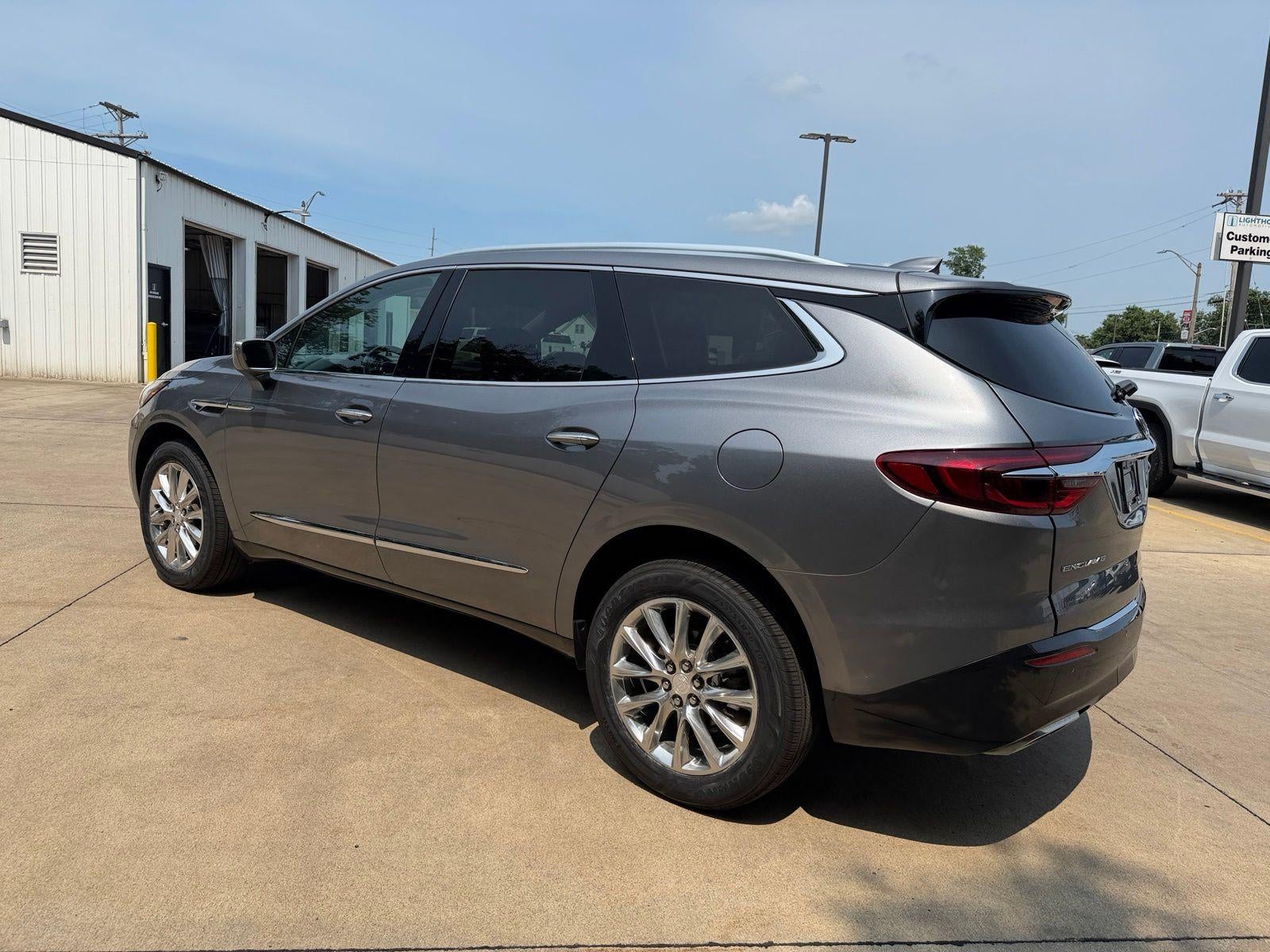 2020 Buick Enclave Essence