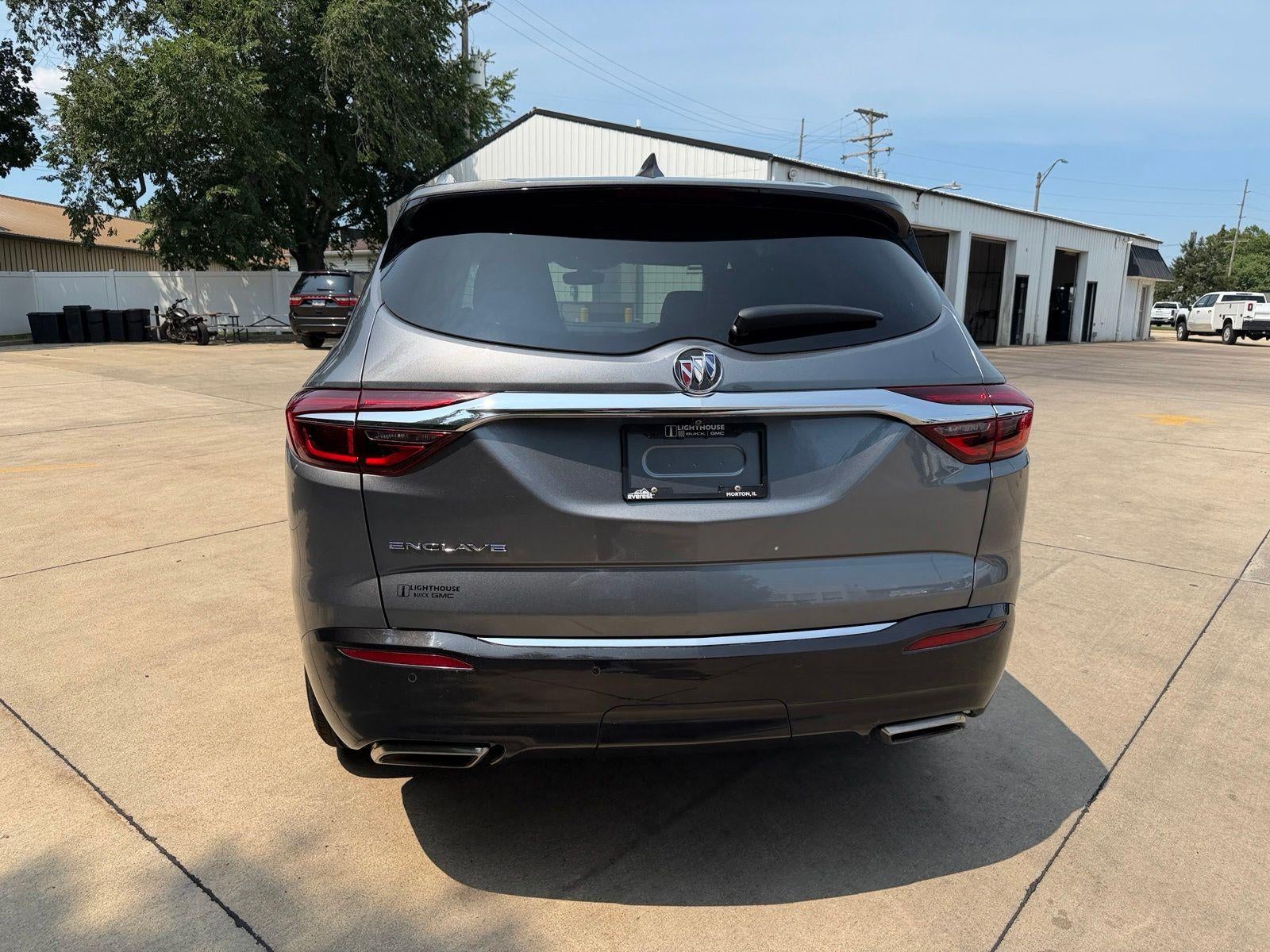 2020 Buick Enclave Essence